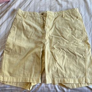 Chaps yellow shorts size 34